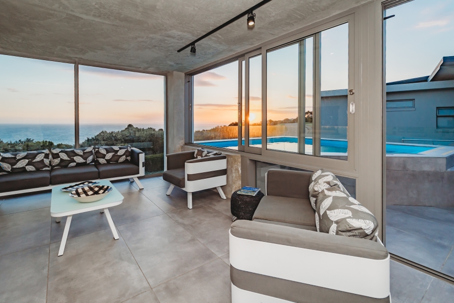 4 Bedroom Property for Sale in Herolds Bay Western Cape